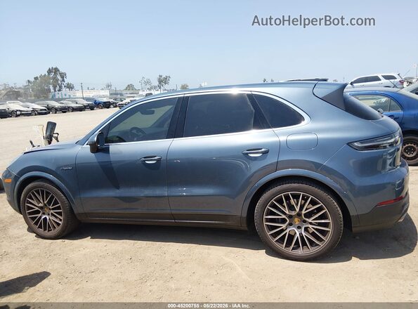WP1AE2AYXKDA50579 2019 PORSCHE CAYENNE Light Blue 360 interior view