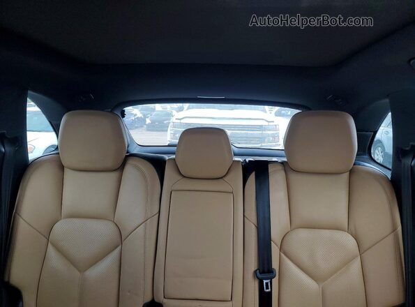 WP1AF2A26GLA40525 2016 PORSCHE CAYENNE Black Vista de los asientos traseros
