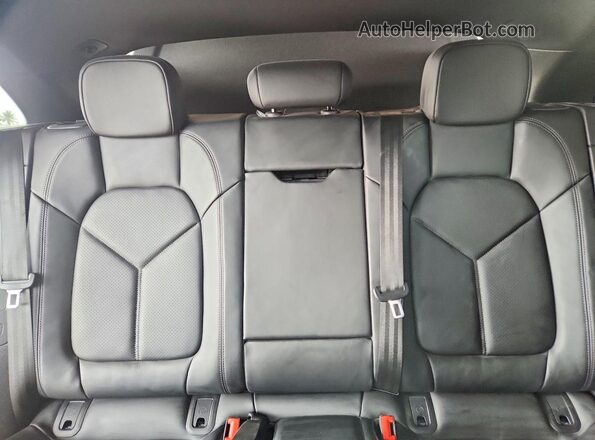 WP1AG2A55TLB40178 2026 PORSCHE MACAN Gray Вид задніх сидінь