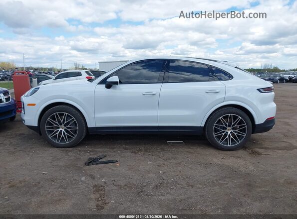 WP1BA2AY3RDA52667 2024 PORSCHE CAYENNE White Widok wnętrza 360 stopni