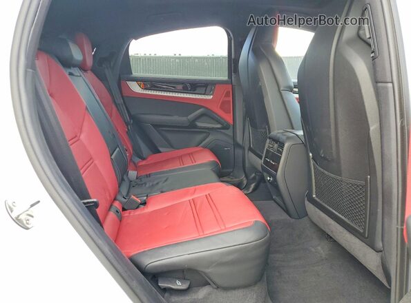 WP1BA2AY6SDA33035 2025 PORSCHE CAYENNE Белый Вид задней части салона