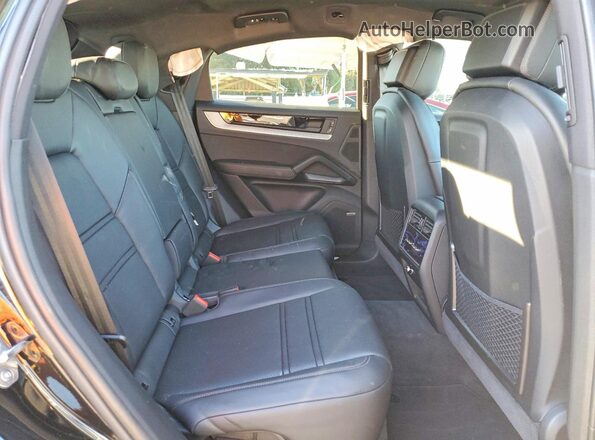 WP1BA2AYXSDA33247 2025 PORSCHE CAYENNE Black Vista interior trasera