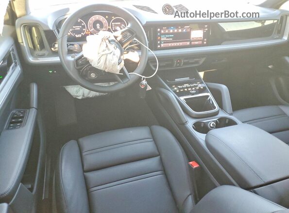 WP1BA2AYXSDA33247 2025 PORSCHE CAYENNE Black Vista del salpicadero