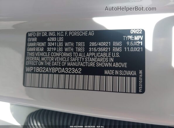 WP1BG2AY8PDA32362 2023 PORSCHE CAYENNE White ძრავის განყოფილების ხედი
