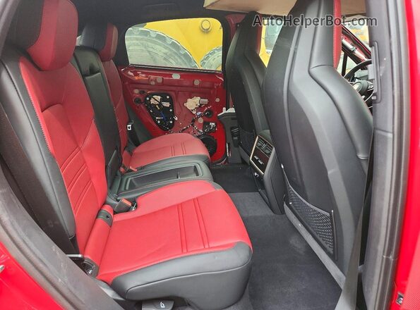 WP1BL2AY5SDA39872 2025 PORSCHE CAYENNE Красный Вид задних сидений