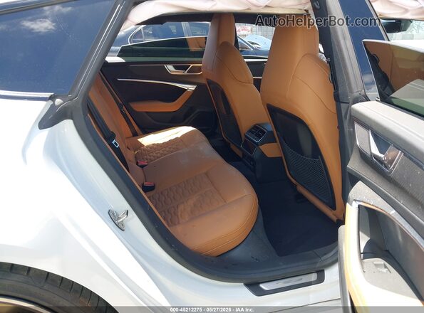 WUAPCBF23NN902486 2022 AUDI RS7 White VIN կոդի պիտակի տեսք