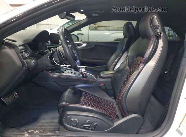 WUAPWAF50JA904810 2018 AUDI RS5 White Vista interior delantera