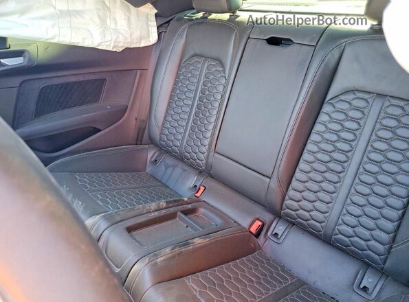 WUARWAF5XJA902264 2018 AUDI RS5 Gray Widok tylnych siedzeń