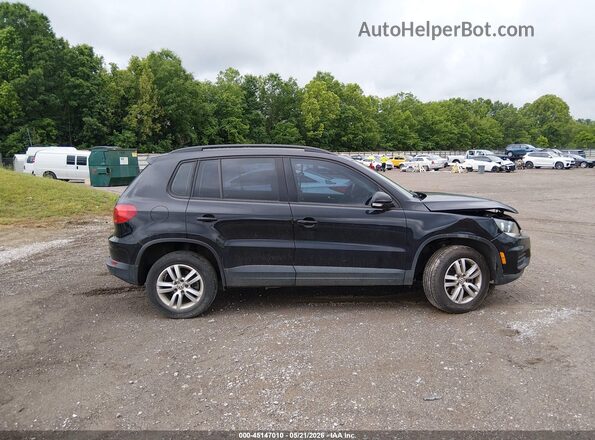 WVGAV7AX0HW502926 2017 VOLKSWAGEN TIGUAN Black Rear interior view