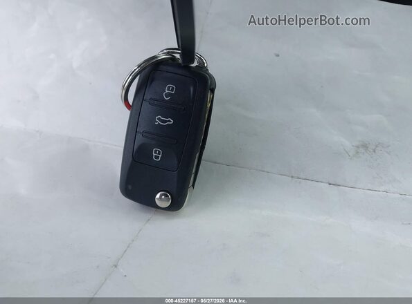 WVGAV7AX1JK004800 2018 VOLKSWAGEN TIGUAN Черный Вид панели приборов