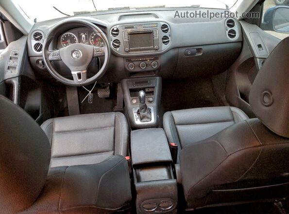 WVGAV7AX3HK024220 2017 VOLKSWAGEN TIGUAN Blue Առջևի վահանակի տեսք