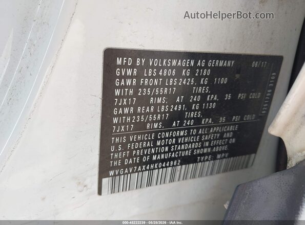 WVGAV7AX4HK044962 2017 VOLKSWAGEN TIGUAN White Engine compartment view