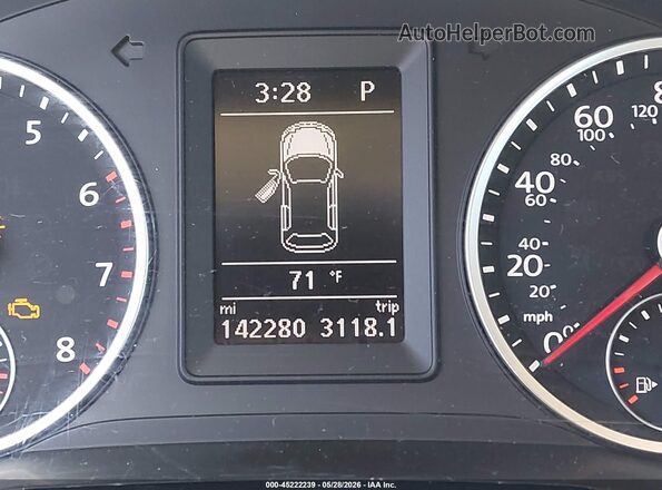 WVGAV7AX4HK044962 2017 VOLKSWAGEN TIGUAN White 