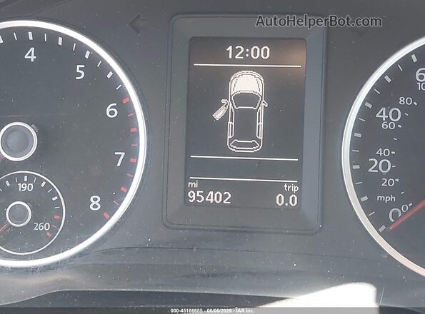 WVGAV7AX4JK005911 2018 VOLKSWAGEN TIGUAN White 