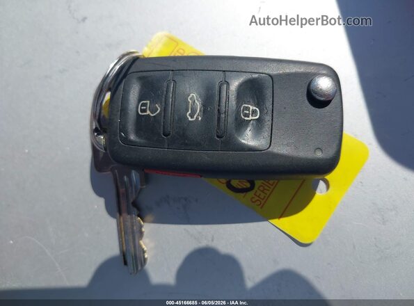 WVGAV7AX4JK005911 2018 VOLKSWAGEN TIGUAN White წინა პანელის ხედი