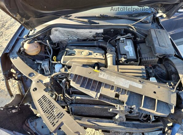 WVGAV7AX5GW555944 2016 VOLKSWAGEN TIGUAN Blue Vista del compartimento del motor