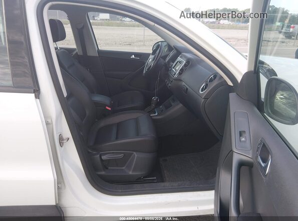 WVGAV7AX9GW511798 2016 VOLKSWAGEN TIGUAN White წინა სალონის ხედი