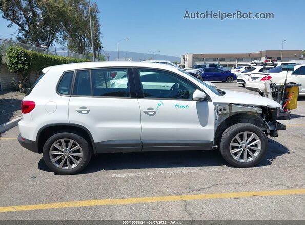 WVGAV7AX9HK054340 2017 VOLKSWAGEN TIGUAN White 