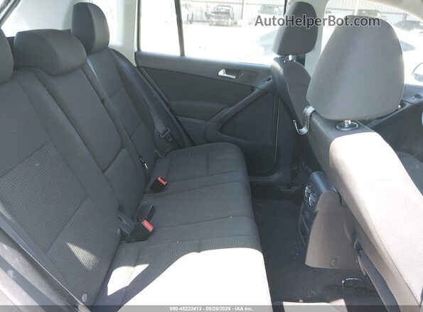WVGAV7AX9HK055004 2017 VOLKSWAGEN TIGUAN White Вид наклейки з VIN-кодом