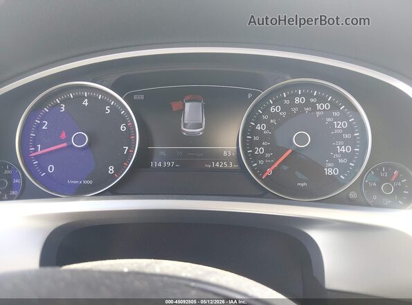 WVGEF9BP0GD001196 2016 VOLKSWAGEN TOUAREG Black Vista de los asientos traseros