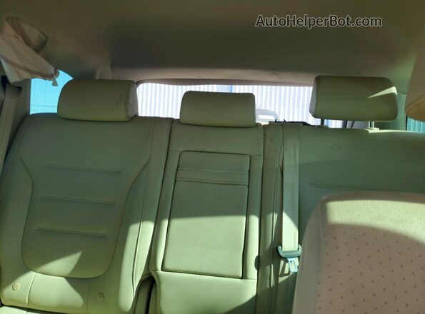 WVGEF9BP7GD009988 2016 VOLKSWAGEN TOUAREG Gold 