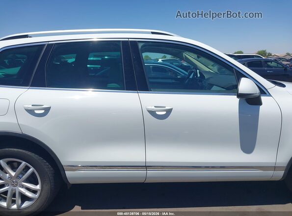 WVGEP9BP1GD005707 2016 VOLKSWAGEN TOUAREG White 