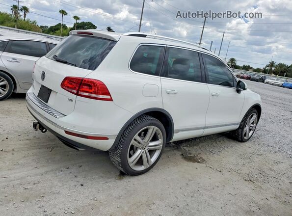 WVGGF7BPXHD006758 2017 VOLKSWAGEN TOUAREG White Задня права чверть