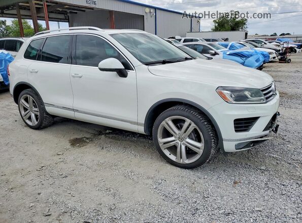 WVGGF7BPXHD006758 2017 VOLKSWAGEN TOUAREG White Передня права чверть