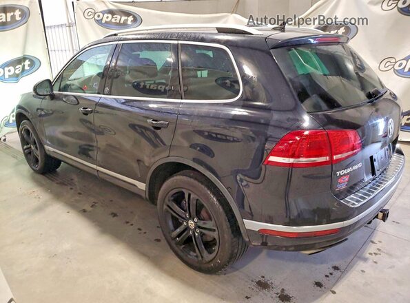 WVGRF7BP1HD001263 2017 VOLKSWAGEN TOUAREG Black 