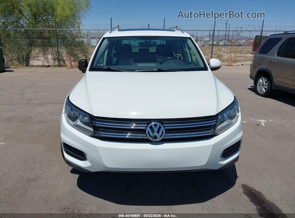 WVGRV7AX8HK003205 2017 VOLKSWAGEN TIGUAN White Սարքավորումների վահանակի տեսք