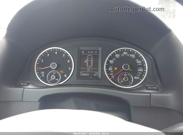 WVGSV7AX2HK002486 2017 VOLKSWAGEN TIGUAN Синий Вид задних сидений