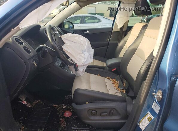 WVGSV7AX5HK018942 2017 VOLKSWAGEN TIGUAN Синий 