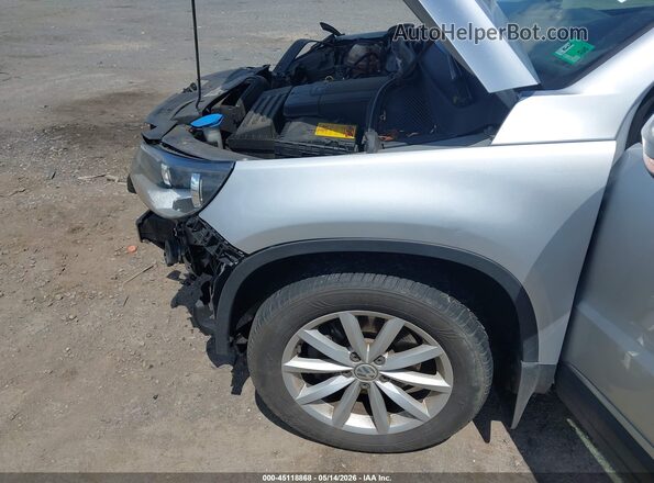 WVGSV7AX5HK023901 2017 VOLKSWAGEN TIGUAN Silver 