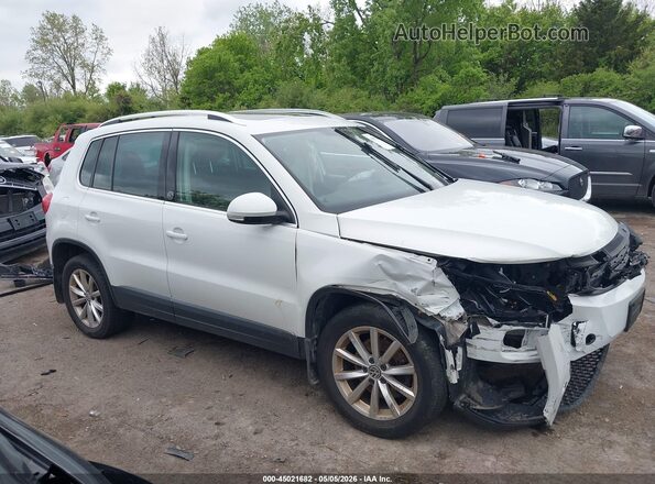 WVGSV7AX7HW511207 2017 VOLKSWAGEN TIGUAN White უკანა სალონის ხედი