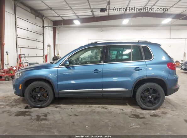 WVGSV7AX8HW501589 2017 VOLKSWAGEN TIGUAN Blue 