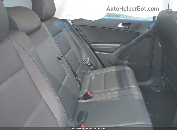 WVGSV7AX9HK007930 2017 VOLKSWAGEN TIGUAN Silver VIN კოდის სტიკერის ხედი