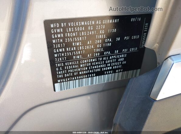 WVGSV7AX9HK007930 2017 VOLKSWAGEN TIGUAN Silver ძრავის განყოფილების ხედი