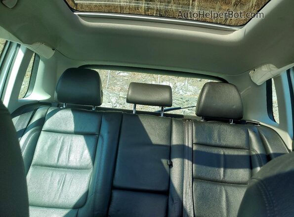 WVGUV7AX2HW509633 2017 VOLKSWAGEN TIGUAN Silver Vista de los asientos traseros