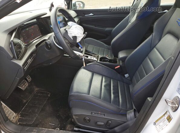 WVWCB7CDXRW112572 2024 VOLKSWAGEN GOLF White Vista interior delantera