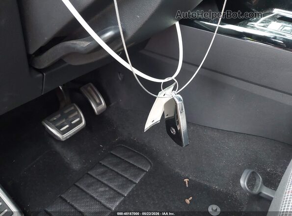 WVWGA7CD8RW146675 2024 VOLKSWAGEN GOLF Gray Առջևի վահանակի տեսք