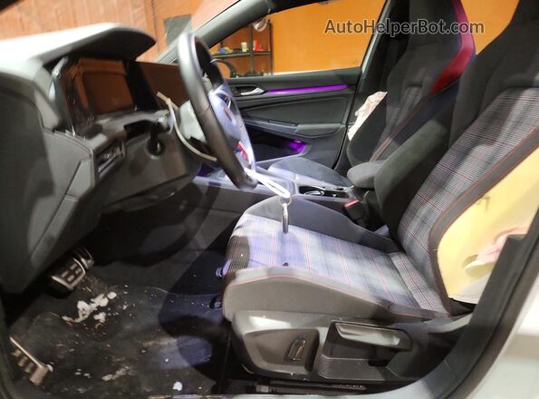 WVWR87CDXNW201674 2022 VOLKSWAGEN GTI White Widok wnętrza z przodu