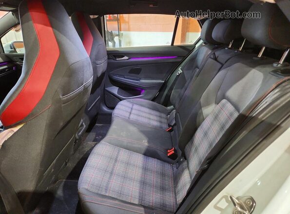 WVWR87CDXNW201674 2022 VOLKSWAGEN GTI White Widok tylnych siedzeń