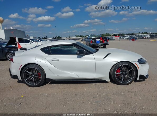 WZ1DB0C00NW048790 2022 TOYOTA GR SUPRA White Вид задньої частини салону