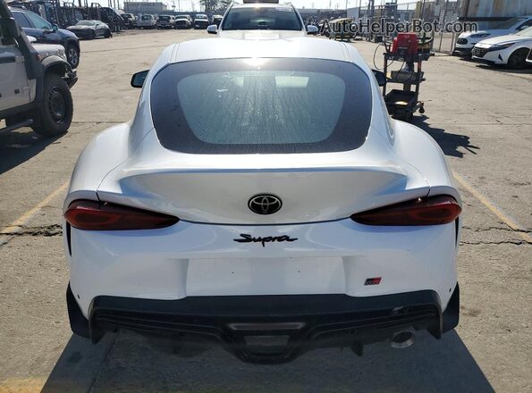WZ1DB0C01NW050726 2022 TOYOTA GR White Widok z tyłu