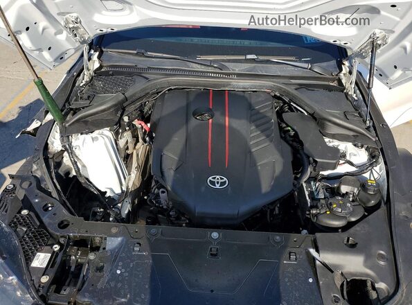 WZ1DB0C01NW050726 2022 TOYOTA GR White Widok komory silnika