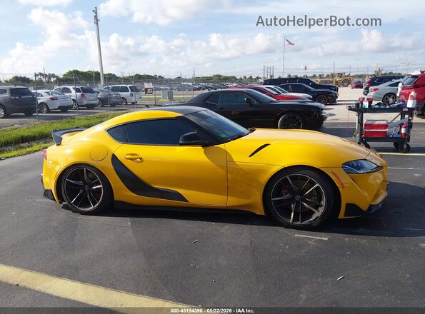 WZ1DB0C02MW038700 2021 TOYOTA GR SUPRA Желтый 