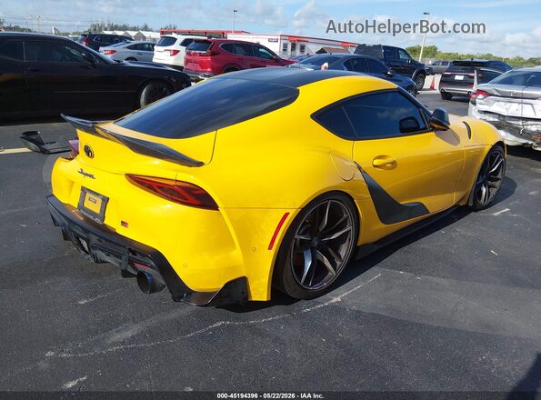 WZ1DB0C02MW038700 2021 TOYOTA GR SUPRA Желтый 