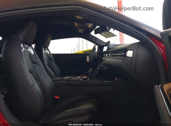 WZ1DB0C09NW046813 2022 TOYOTA GR SUPRA Red წინა სალონის ხედი