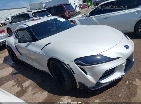 WZ1DB0G06TW074141 2026 TOYOTA GR SUPRA White 360 interior view