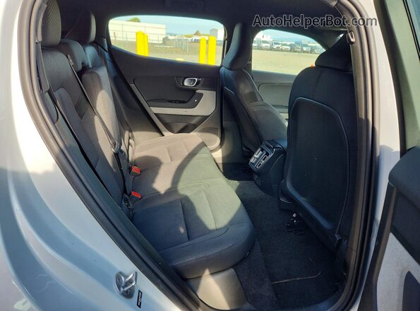 YSMED3KA1PL129184 2023 POLESTAR 2 Silver უკანა სავარძლების ხედი